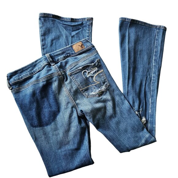 American Eagle Women's Boho Artist Distressed Jean's size 2 - Picture 1 of 12